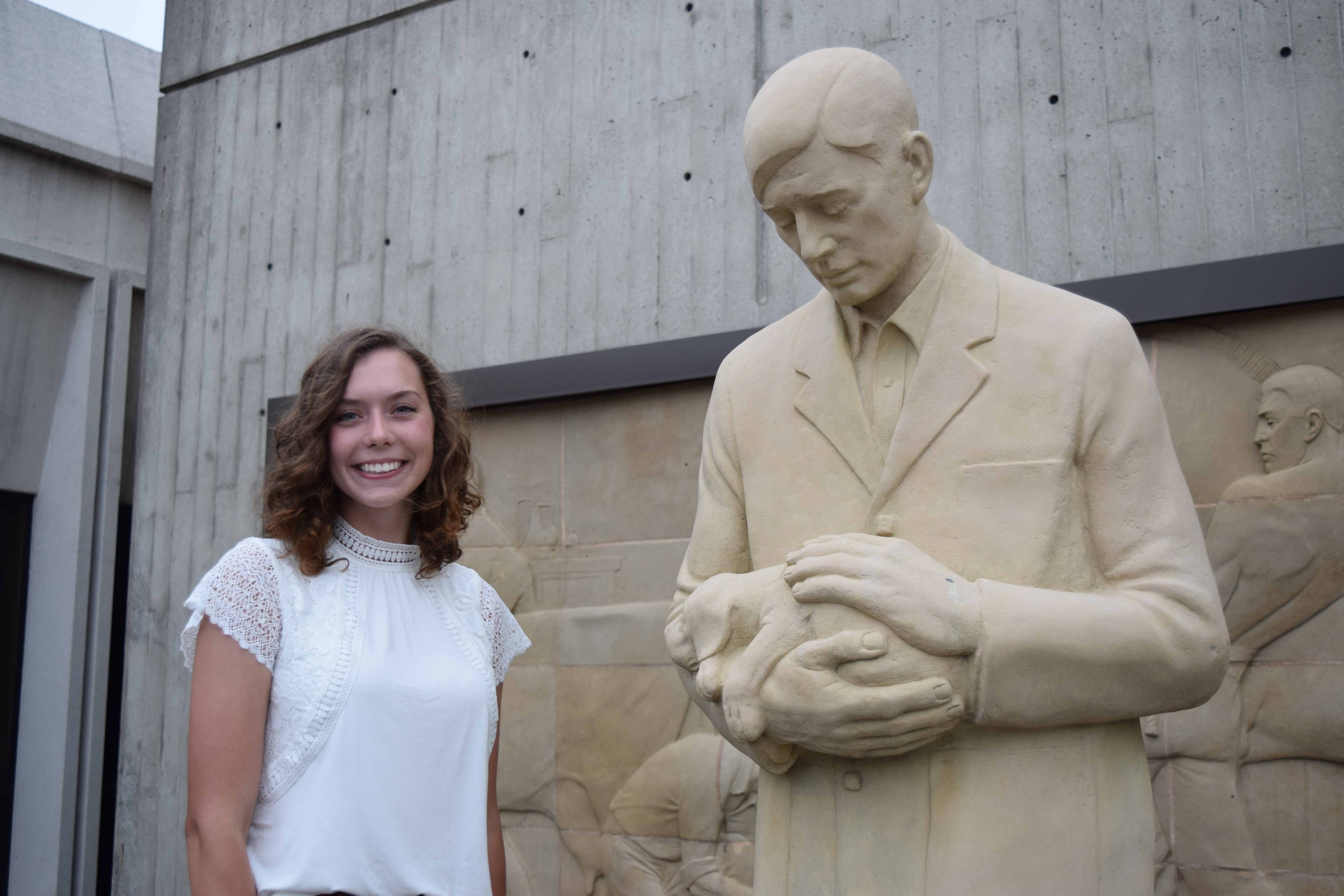 Hope Dohlman Vet Statue